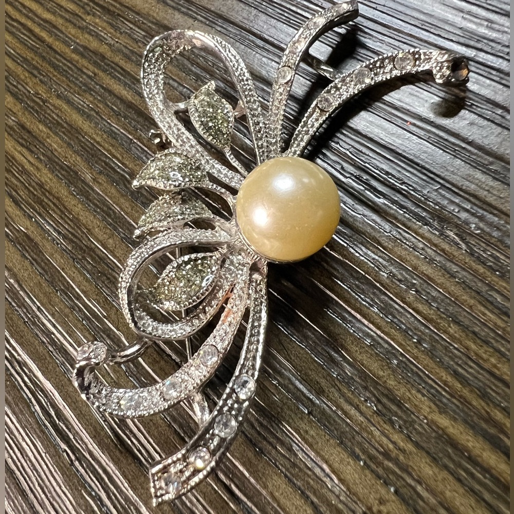 Vintage Brooch Pin